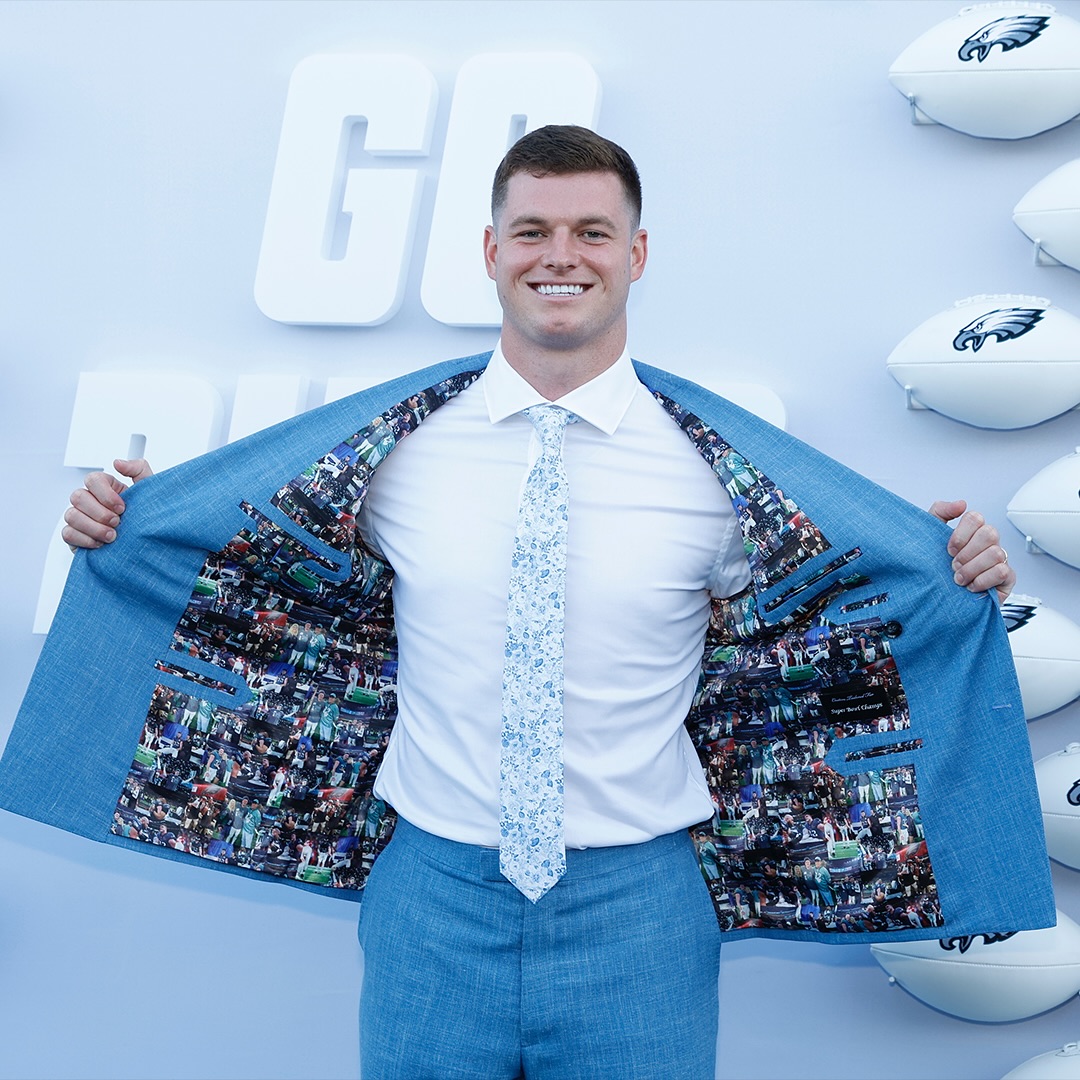 NFLUKIRE's tweet image. Reed Blankenship received his Super Bowl LIX ring in a blazer which featured all his favourite moments from the 2024 season! 🔥