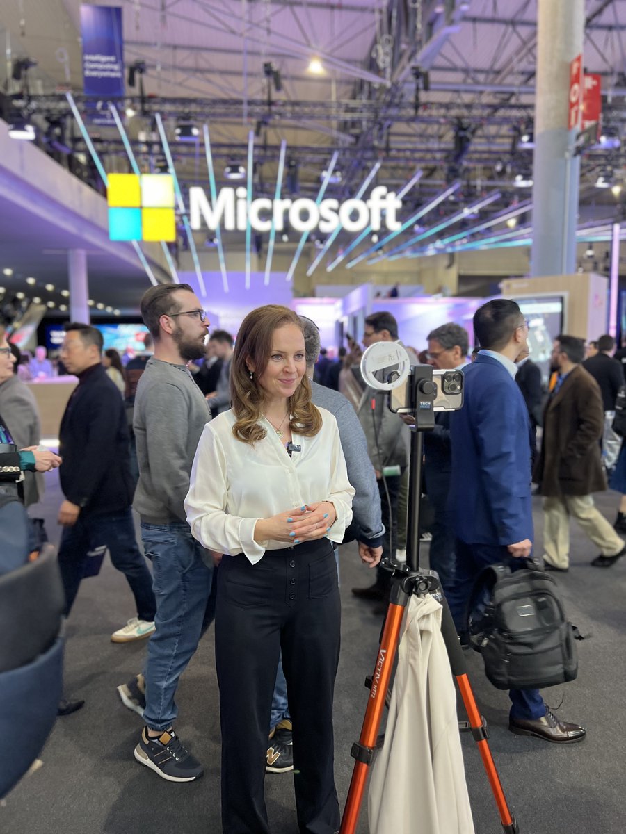 _TechMode's tweet image. Throwback to a big moment last year for @BevEve and @Chels_LA.
Following cancelled conferences, covid curveballs & being on opposite sides of the world, the @_TechMode founders were finally back on the ground together at #MWC24.
Built across time zones. Reunited in Barcelona.