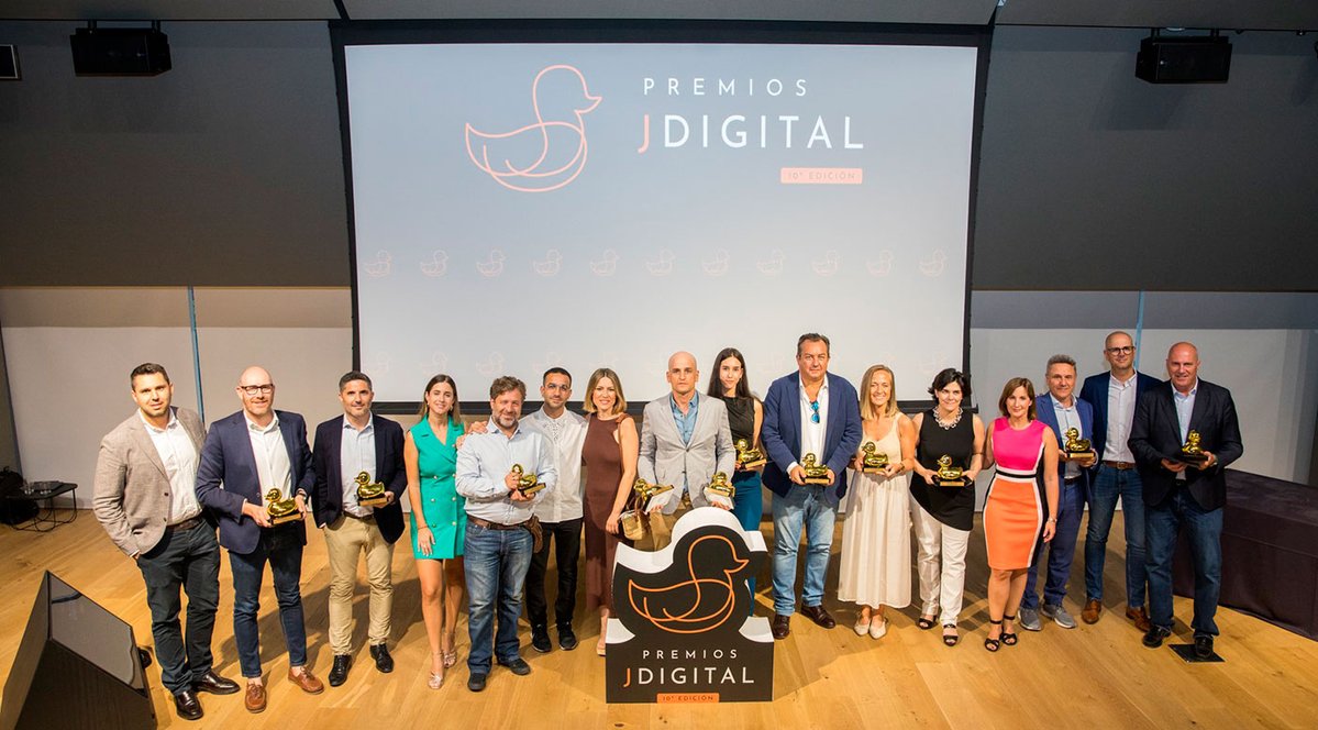 EmuriInnova's tweet image. 🏆Innovar con propósito también merece premio.
#GrupoOrenes, empresa patrona de nuestra cátedra, ha sido reconocida en los #PremiosJdigital2025 con el galardón a la Mejor Iniciativa de Innovación Tecnológica.
👉Lee aquí toda la información: ow.ly/kH4p50WoZkV