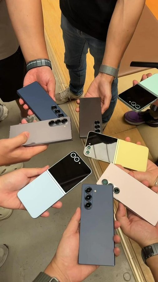 tech_crafters's tweet image. I'm shocked by how many people use useless apps on their smartphones.
Here are 12 apps you need but didn't know about: