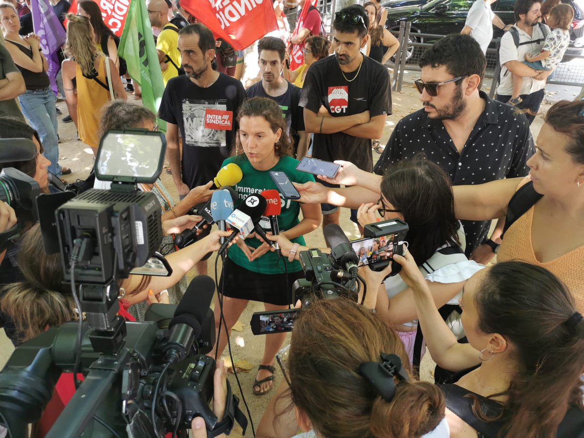 “Les prioritats són clares: increment de sou, desburocratització, baixada de ràtios, més plantilles per a l’educació inclusiva i estabilització. Caldrà traslladar el malestar als carrers!”