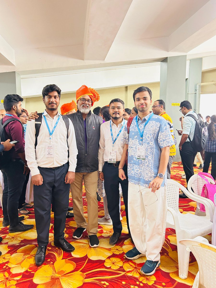 Krishnakang491's tweet photo. Third ACE selfie in the bag! 🔥 Loving the vibe and the wisdom being shared here.
@aioug @oracleace
#OCYatra25 #ACEselfieChallenge" https://t.co/VbxDrulAV6