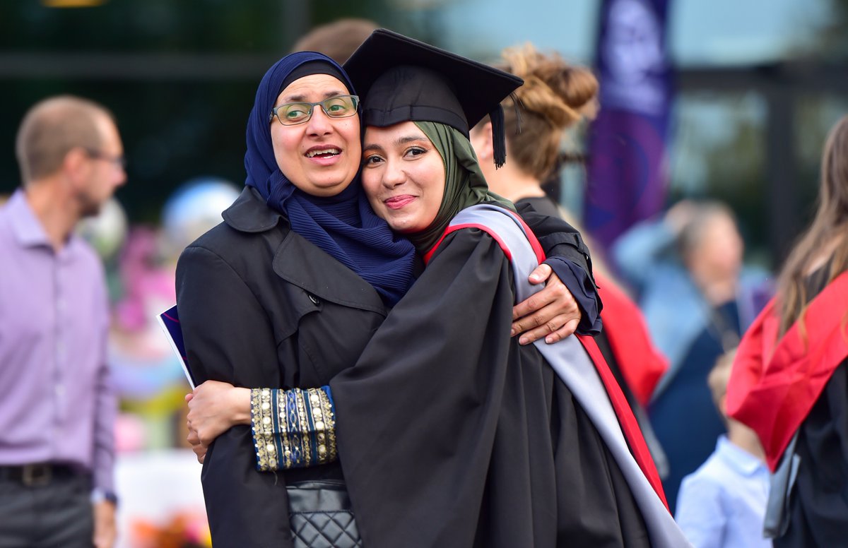 UniofStaffs's tweet image. Day 6 of our Summer Graduation celebrated the future of health &amp;amp; education!
We’re proud of our Psychology &amp;amp; Education grads as they step into vital roles across society. 🎓 

Photos bit.ly/3XKzoWr
Highlights bit.ly/4dWhvj0=