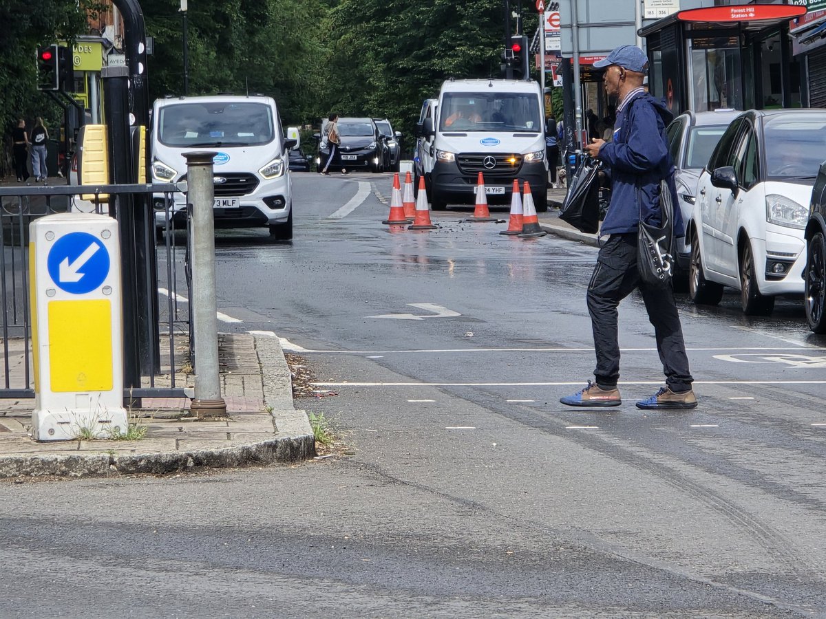 Another day, another burst water main within 50 yards of the last one on SE23 Forest Hill. Roadworks coming soon and traffic I guess. <a href="/FHSoc/">Forest Hill Society</a>