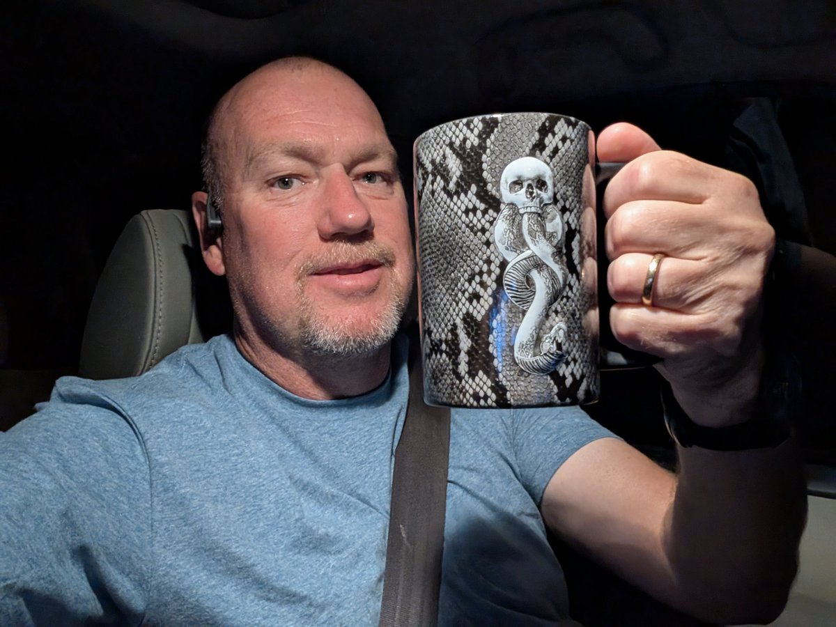 coffeewifme's tweet image. Headed into the office this morning. What in the world are so many people doing on the road already!
Happy Tuesday my friends!
