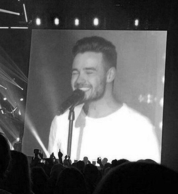 popicewarung's tweet photo. we're gonna through 1st one direction anniversary without this precious soul 💔 https://t.co/QbuJ7nr0nI