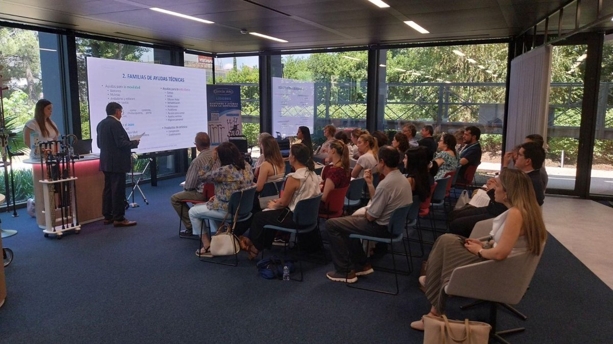 En la Escuela de Formación de Cofares cerramos el primer semestre con cifras que nos motivan a seguir 💙

📈 +5.500 profesionales formados
📚 47 nuevos cursos y webinars
💡 Programas estratégicos en marcha
💻 Nuevo Espacio Formación con +100 contenidos

¡Esto es solo el comienzo!
