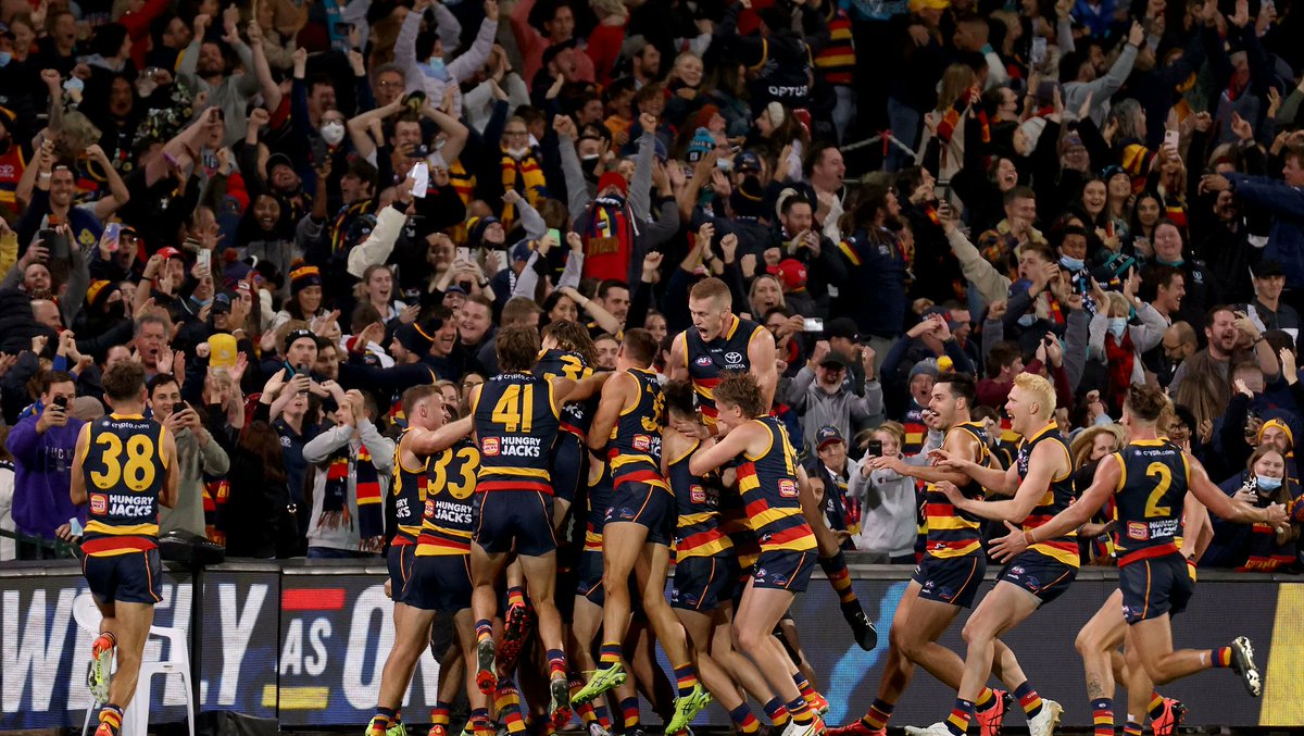 IT'S SHOWDOWN WEEK ❤️💛💙

We've got a whole lot of milestones this week to celebrate: 
• 50 Games - Mark Keane 
• 100 Games - Isaac Cumming 
• 150 Games - Jordan Dawson

•300 Games as player/coach - Matty Nicks

We already know the greatest Showdown/Dawson moment which you