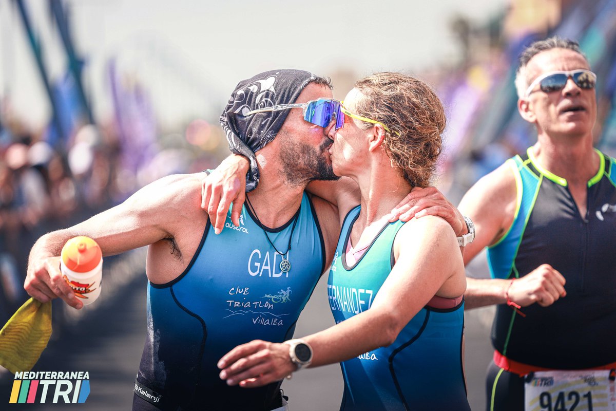 MediterraneaTri's tweet image. Our favourite #KissCam😜
#metas #triathlon
#MediterráneaTriatlón
mediterraneatriatlon.com