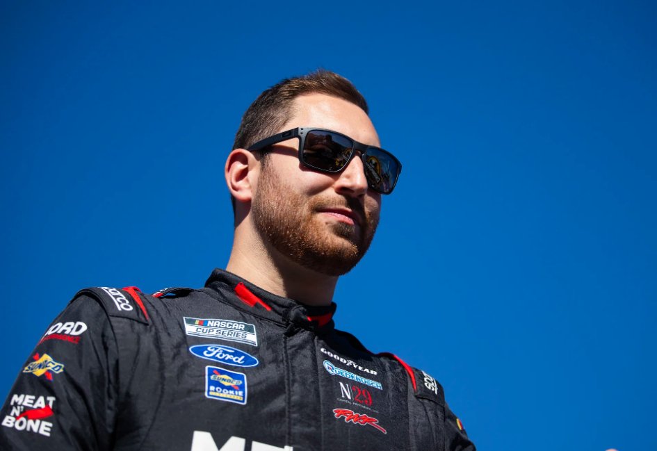 Nico_Sommelier's tweet photo. Kaz Grala steps in for Our Motorsports' No. 5 at Dover this weekend, confident after simulator prep with Legacy Motor Club. Ready for the BetRivers 200!   https://t.co/6fiGGuSxom https://t.co/j1Z25NSkZS