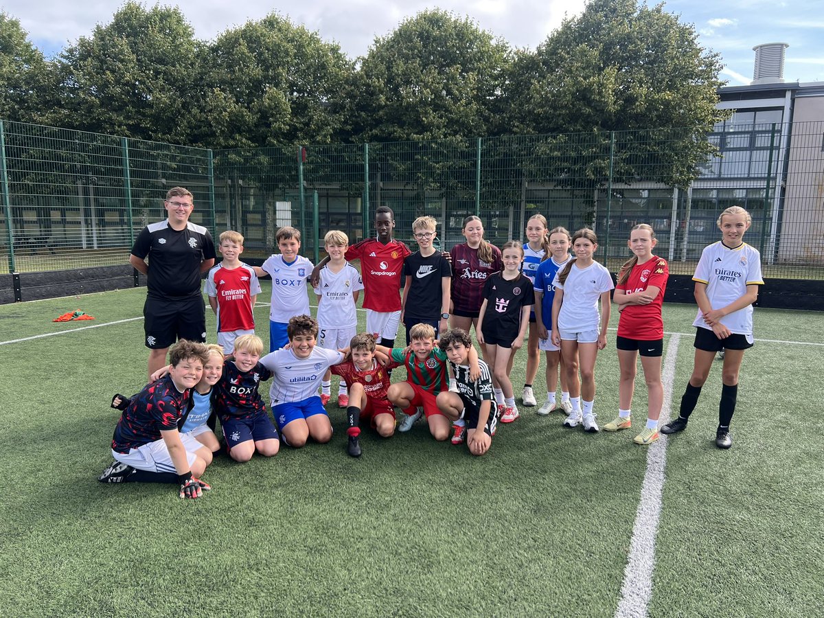 @jsfootball.je (@jsfootballje) on Twitter photo 🇯🇪 Rangers FC Camp 2025 ⚽️
Day 2….. Group photo day!
Lots of fun and football 🙌🏻
<a href="/RangersFC/">Rangers Football Club</a> <a href="/RFC_SoccerAcad/">Rangers Soccer Academy</a> 🇯🇪 Rangers FC Camp 2025 ⚽️
Day 2….. Group photo day!
Lots of fun and football 🙌🏻
<a href="/RangersFC/">Rangers Football Club</a> <a href="/RFC_SoccerAcad/">Rangers Soccer Academy</a>