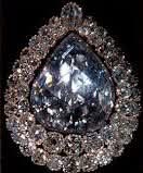 Yıldız Sarayının hırsızları🎩 neler yapmışlar
Çaldıklarını nasıl peşkeş çekmişler.... ‼️

Abdülhamid'in mücevherleri / 3... Mustafa Kemal, 1927 yılında Abdülhamid’ten arta kalan mücevherleri satmaya karar verdi. Paris Büyükelçisi arkadaşı Ali Fethi'yi görevlendirdi
MÜCEVHERLERİ