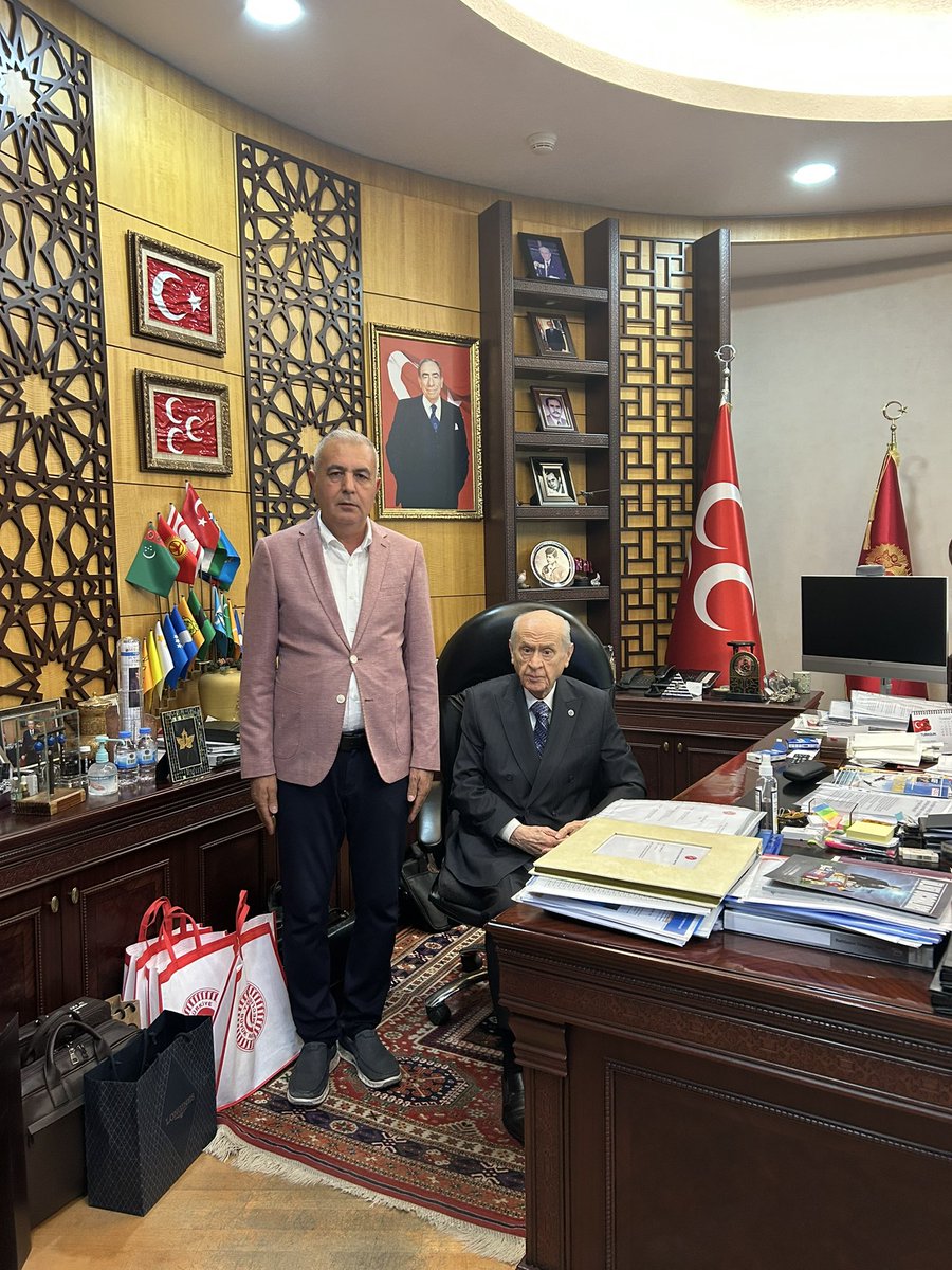 Baki Şimşek (@bakisimsekmhp) on Twitter photo Bilge liderimiz Türkmen Beyimiz Devlet Bahçeli beyefendiyi ziyaret ettik.Nazik kabulleri için teşekkür ediyorum. Bilge liderimiz Türkmen Beyimiz Devlet Bahçeli beyefendiyi ziyaret ettik.Nazik kabulleri için teşekkür ediyorum.