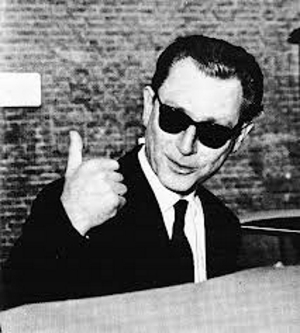 SpiesVespers's tweet image. OTD July 22, 1963 the trial of Stephen Ward, central figure in Profumo Affair, begins. Does not go well for him. Too bad, he seemed like a fun guy.