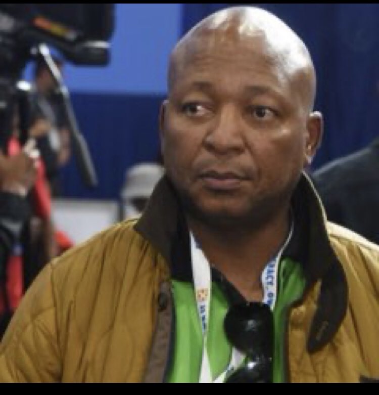 azania1023's tweet image. I repeat GP is run by a Mafia
Gangsters disguised as politicians
Hitmen disguised as business people
Kenny Kunene found in a crooked place.