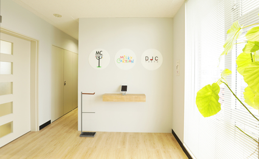 CGWjp's tweet image. 【JOBS】
★ミルキーカートゥーンではフリーランス募集強化中です★
緩やかな分業制を導入。幅広くスキルを磨きたい方や、新しいポジションに挑戦したい方、大歓迎!
※フリーランスの方にはマシン、ライセンス貸与可能
※在宅/出社
#CGWJOBS
cgworld.jp/jobs/21111.html
