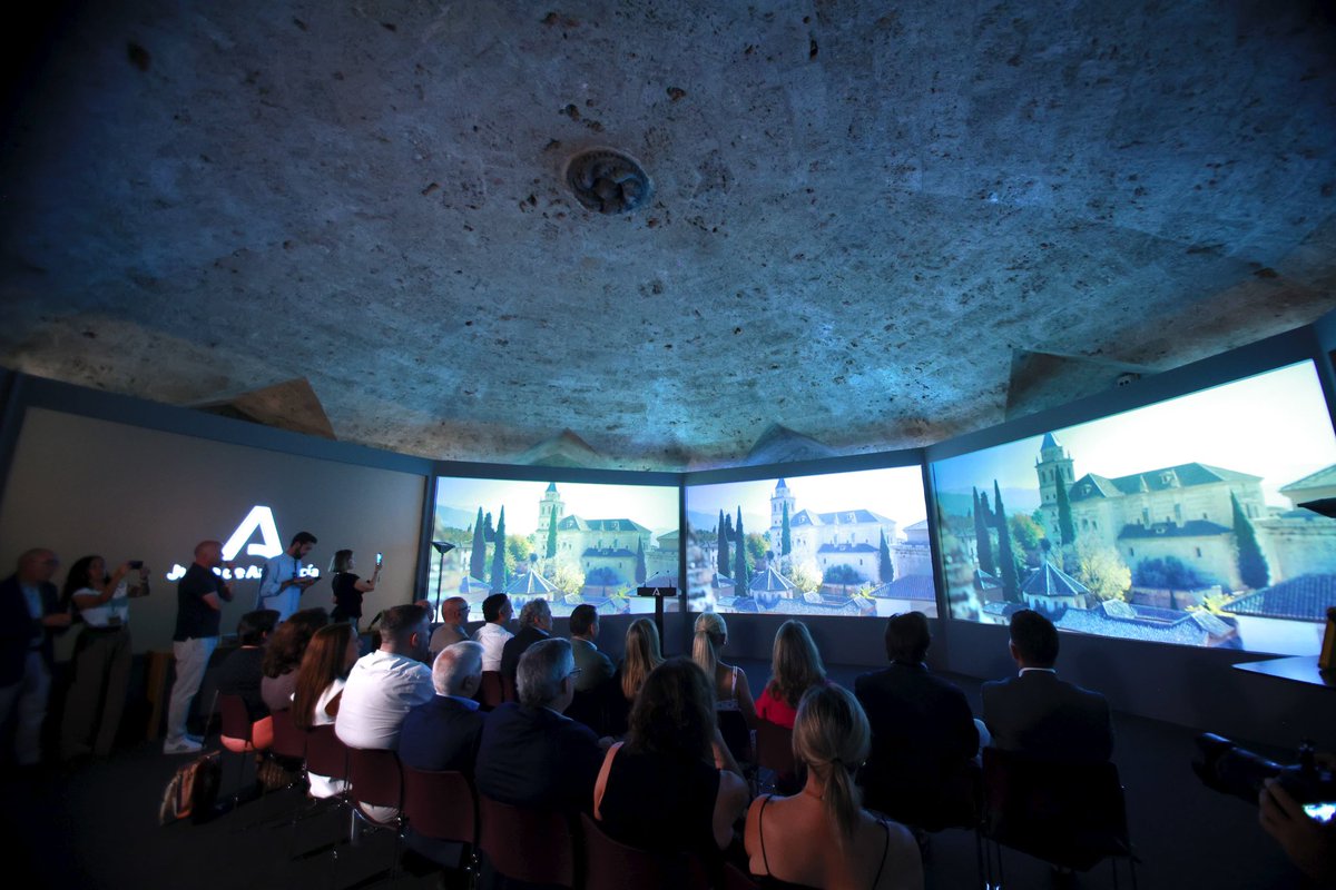 Antonio Sanz Cabello (@antoniosanz) on Twitter photo Presentamos el gemelo digital de <a href="/alhambracultura/">Alhambra de Granada</a>: un proyecto pionero que simula entornos, mejora la conservación y personaliza la visita. Todo gracias a #IA, sensores, realidad aumentada y big data. Con una inversión de 3,2M€.
#Andalucía a la vanguardia del patrimonio. Presentamos el gemelo digital de <a href="/alhambracultura/">Alhambra de Granada</a>: un proyecto pionero que simula entornos, mejora la conservación y personaliza la visita. Todo gracias a #IA, sensores, realidad aumentada y big data. Con una inversión de 3,2M€.
#Andalucía a la vanguardia del patrimonio.