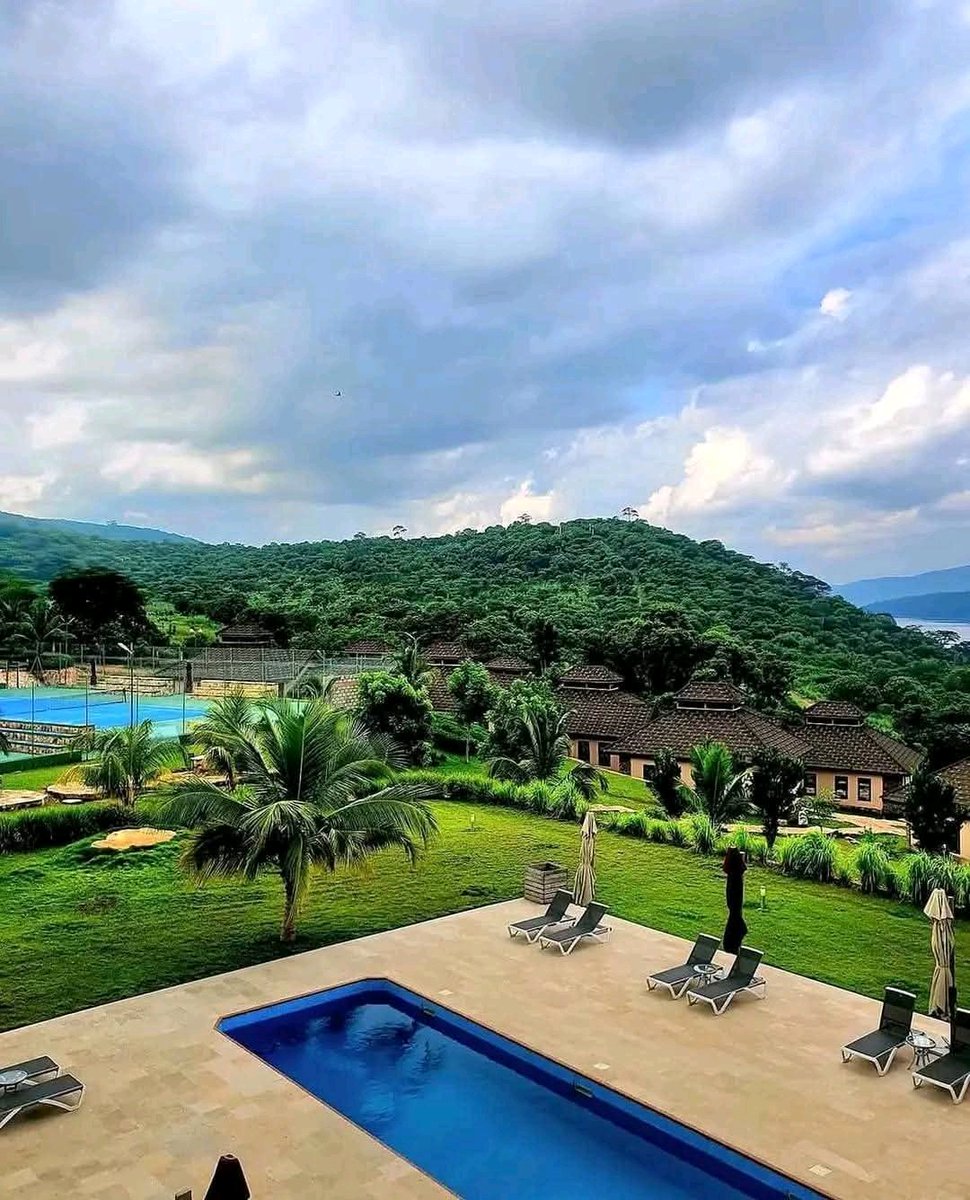 TheENBlogs's tweet photo. Akosombo,Ghana🇬🇭🇬🇭 https://t.co/i5ParZGVNV