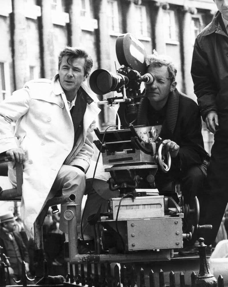 MorrisBrightMBE's tweet image. Remembering actor, writer & producer/director Bryan Forbes #BOTD 1926. He was also MD @ElstreeStudios responsible for films inc The Railway Children. Delighted his wife Nanette Newman cut the Studios 90th birthday cake at celebrations in 2016 and I enjoyed my times at their home.