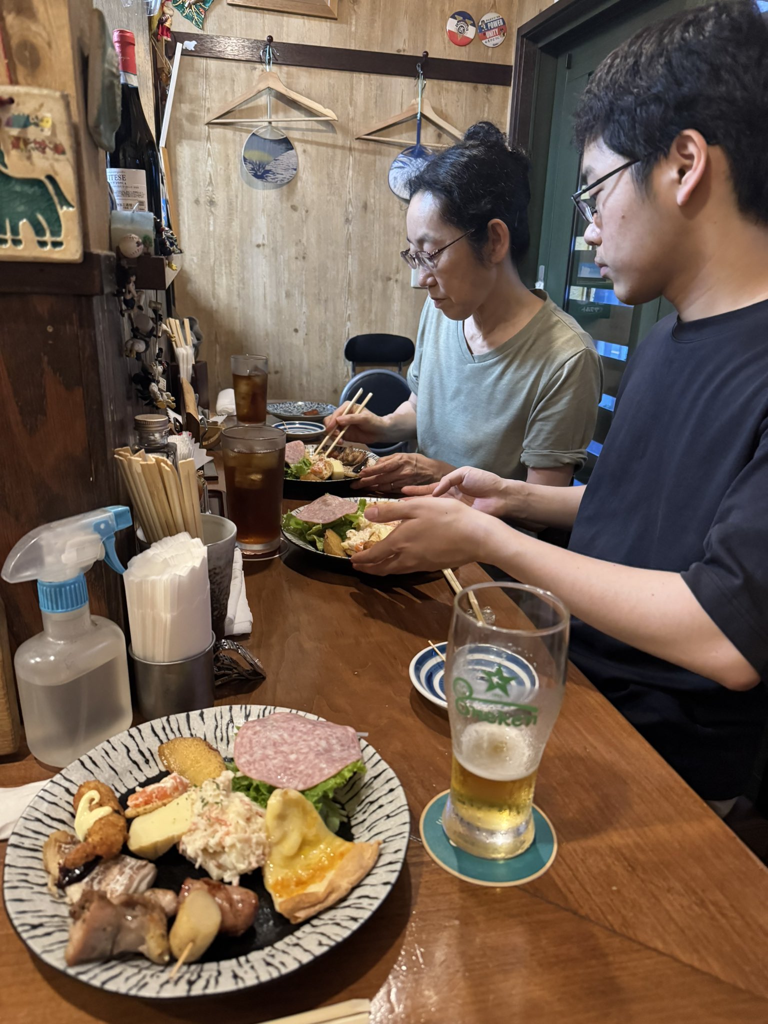 おつまみです。 5袋】おつまみ鶏皮【極上スパイス喜味】おやつにもおつまみにも