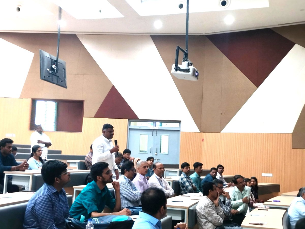 iitdhrwd's tweet photo. 🎤 An engaging session by Dr. Harilal Bhaskar, I-STEM Coordinator, Bangalore
Participants are actively interacting and clarifying their doubts about the I-STEM platform.
Great energy and curiosity in the hall!
#IITDharwad #Samavesha13 #ISTEM #ResearchEcosystem #KnowledgeSharing https://t.co/wk0TboIhOA