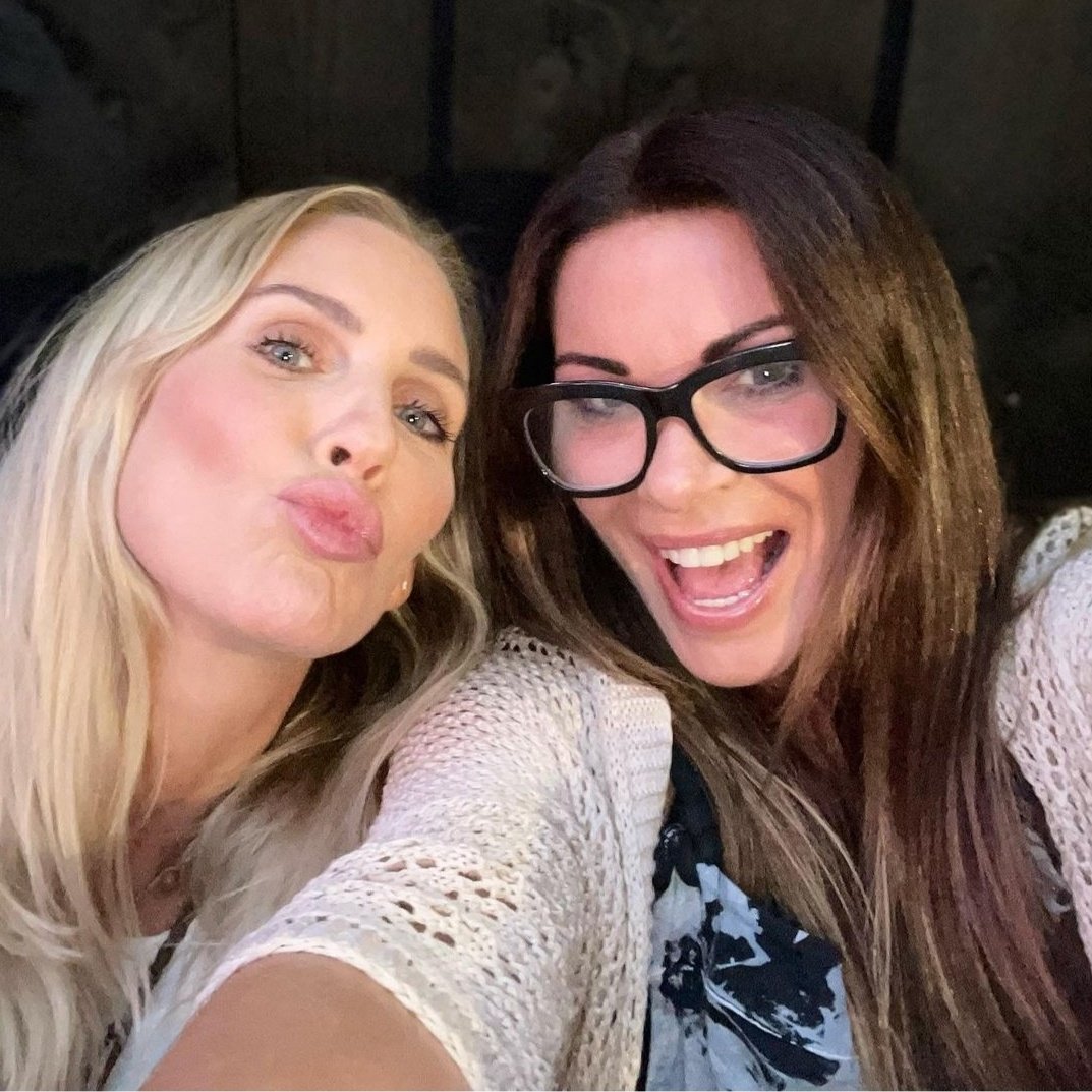 AliKingFandom's tweet image. Day 2- Ali taking a selfie