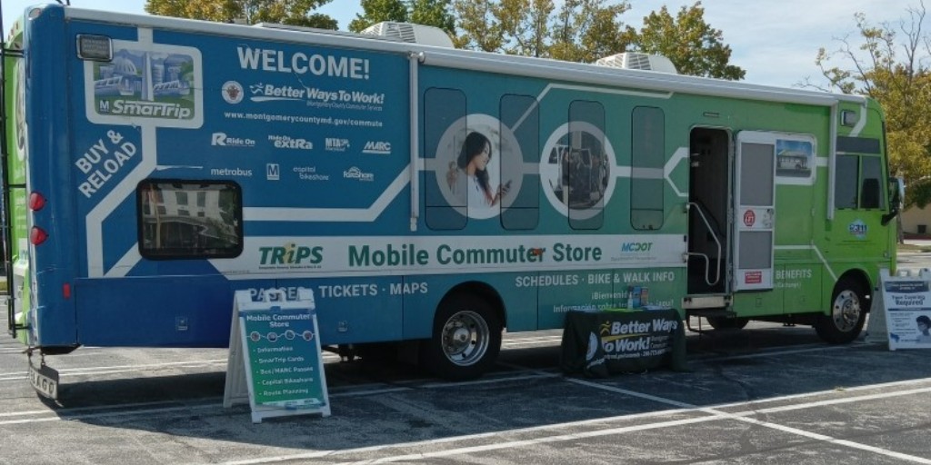MCDOTNow's tweet image. Let our staff help you find the coolest way🗺️to get to work! The Mobile Commuter Store will be at these locations.
6:00am-9:00am🖼️Burtonsville Crossing Park & Ride
10:00am-1:00pm🖼️ Wheaton Mall #WheatonMD (JC Penny lot)
#montgomerycountymd