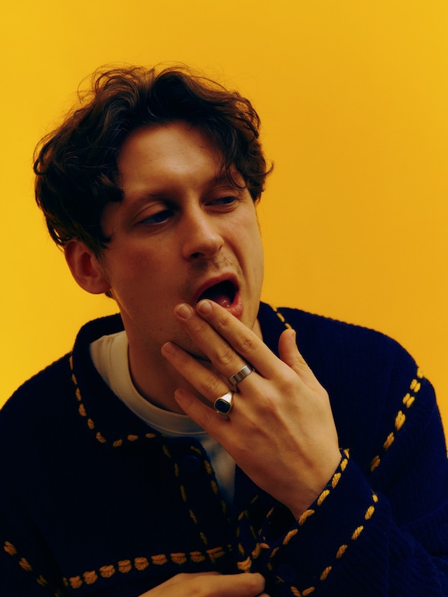 britculturejp's tweet image. 【Barry Can't Swim Interview】今週開催のフジロックに初出演! エディンバラ出身の新鋭プロデューサー、バリー・キャント・スウィムのインタビュー記事を公開。全英10位を記録した先週リリースの新作『Loner』で見せた音楽的進化を深堀りして話を聞きました👉bcij.jp/ctg/music/2943…🏴