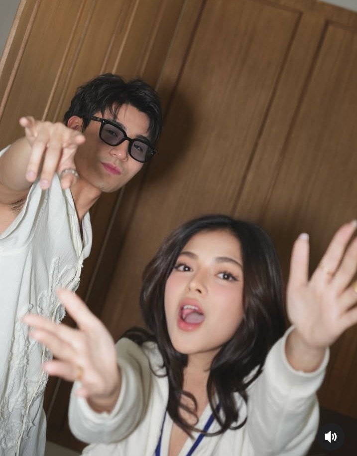 simpforbrenty27's tweet image. Hays sarap maging mikbrent enjoyer araw-araw pasko.