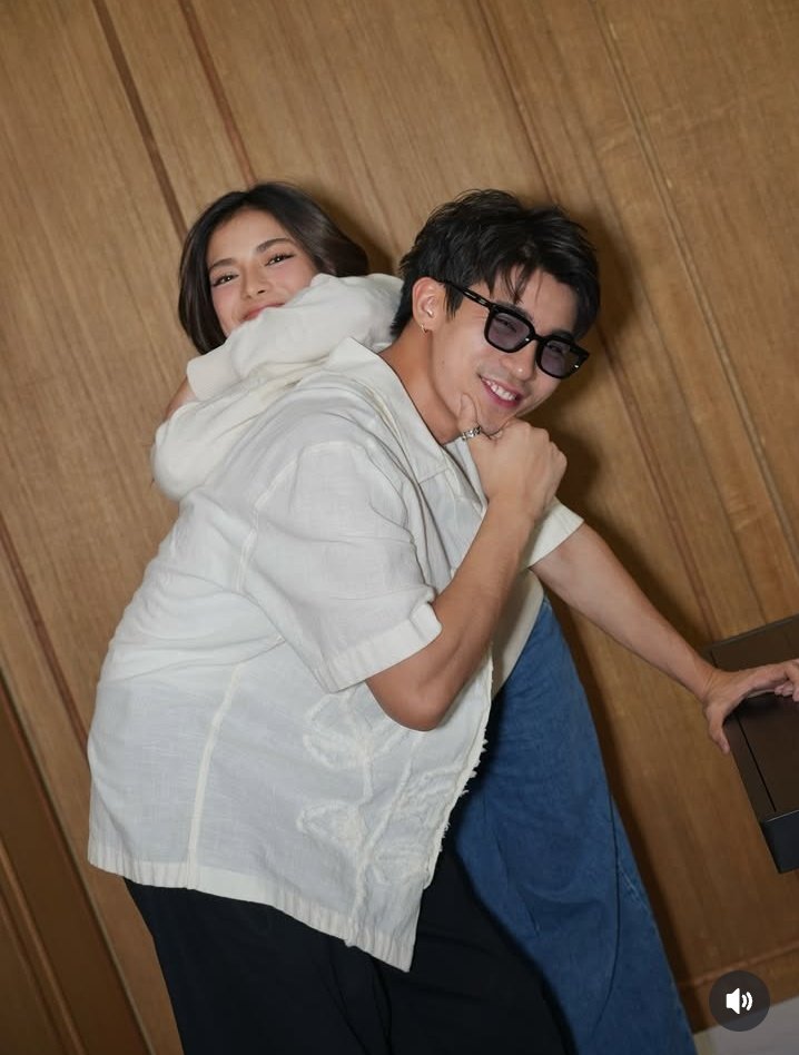 simpforbrenty27's tweet image. Hays sarap maging mikbrent enjoyer araw-araw pasko.