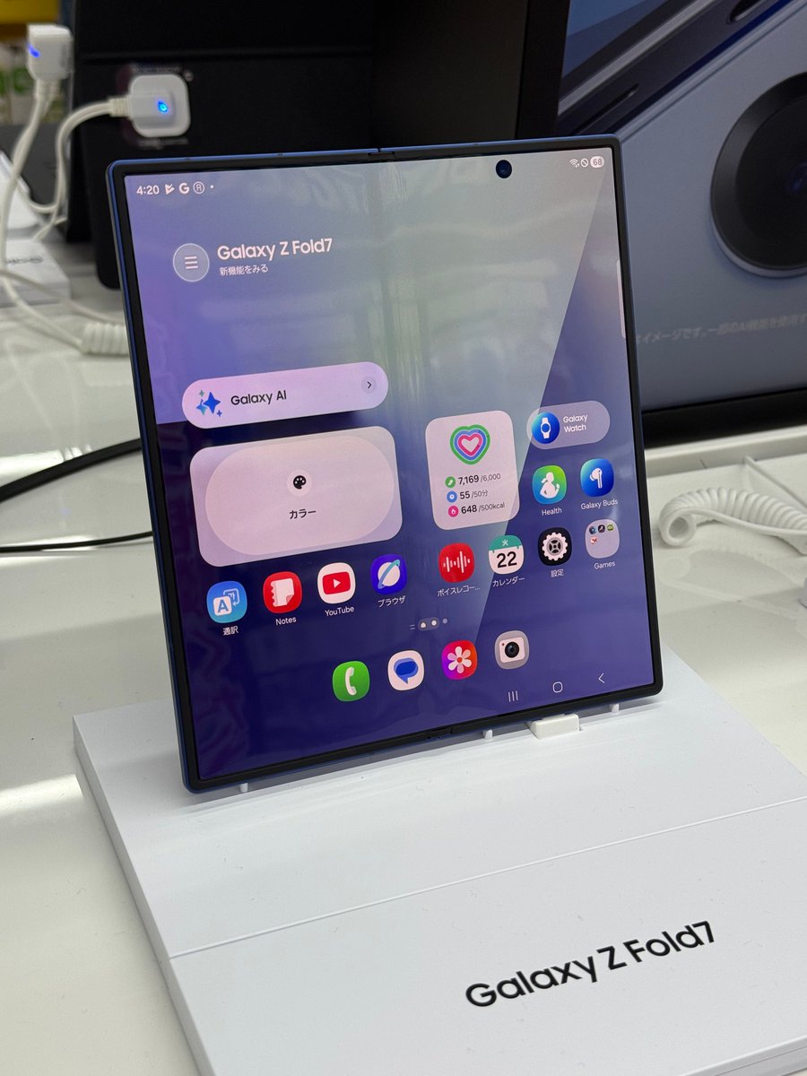 yodobashi_sinni's tweet image. 【ただいま予約受付中❗️】
SAMSUNGの折り畳みスマートフォンに新モデルが登場‼️
✅フルスクリーンになったカバー画面の「Galaxy Z Flip 7」
✅かつてない薄さと軽さを実現した「Galaxy Z Fold 7」
8月1日(金)発売開始❗️
ご予約は携帯アクセサリー館へぜひ💁
➡️yodobashi.com/?word=GalaxyZF…