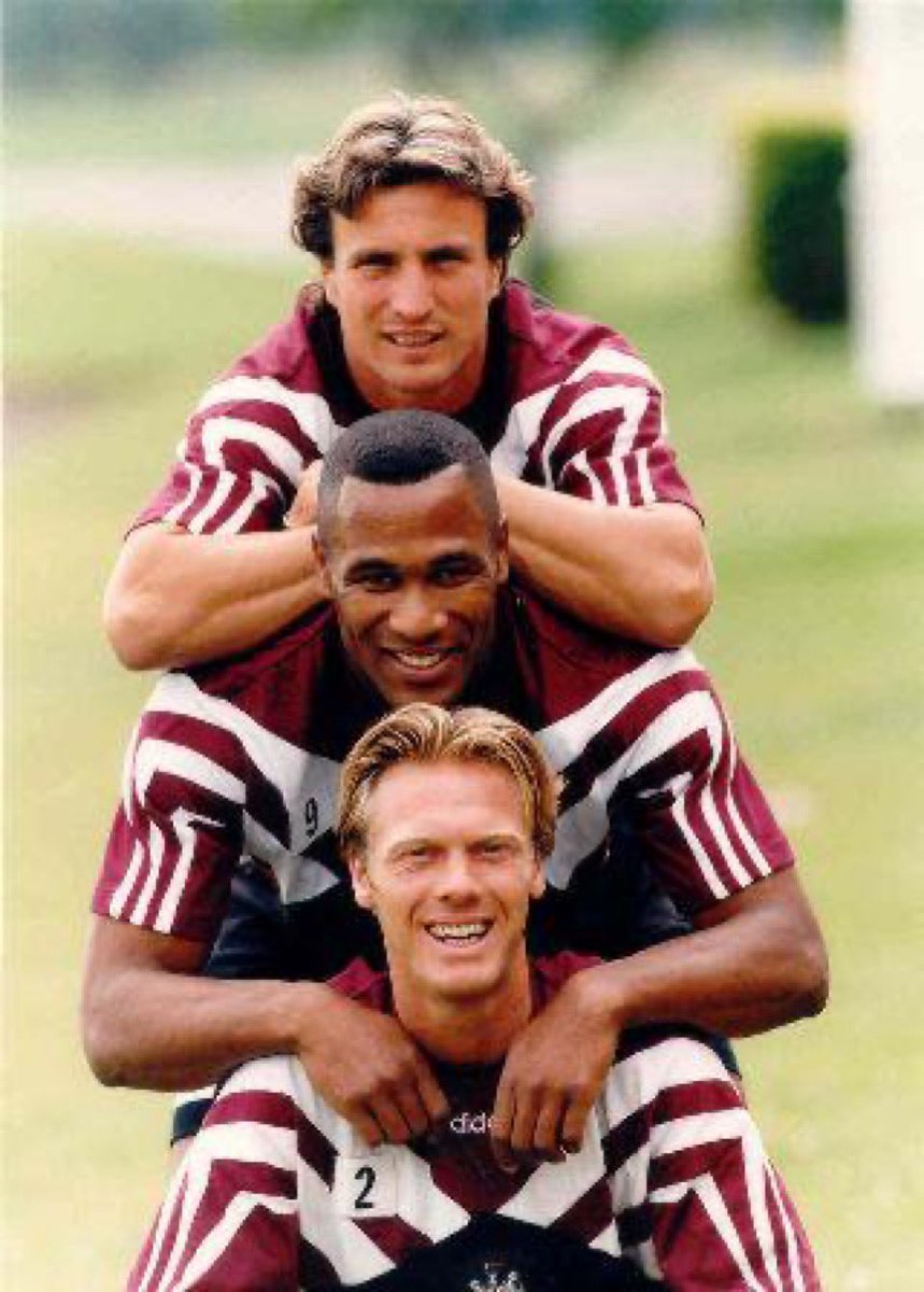thisisnagy's tweet image. Anybody else just decided to self-soothe via glorious transfer windows gone by? Sometimes a complete and utter denial of the current facts is the only way out.
#NUFC
#TheBattleForNewcastleUnited