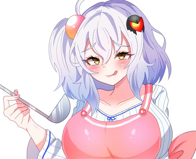 シロヱまま描いた時 目の描き方ちょっと変えたんですよね。目尻の方のまつ毛を横に長く描いてよりちょっといやらしい表情の雰囲気出してみました! これからはしばらく目尻長めに描いていこうと思ってます