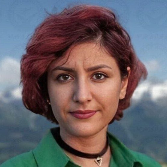 memaaaaar's tweet image. و همه به صف ...
میان ما مرگ و طناب دار و بازداشت تقسیم میشود ، به چه جرمی ؟!
#رزیتا_رجایی