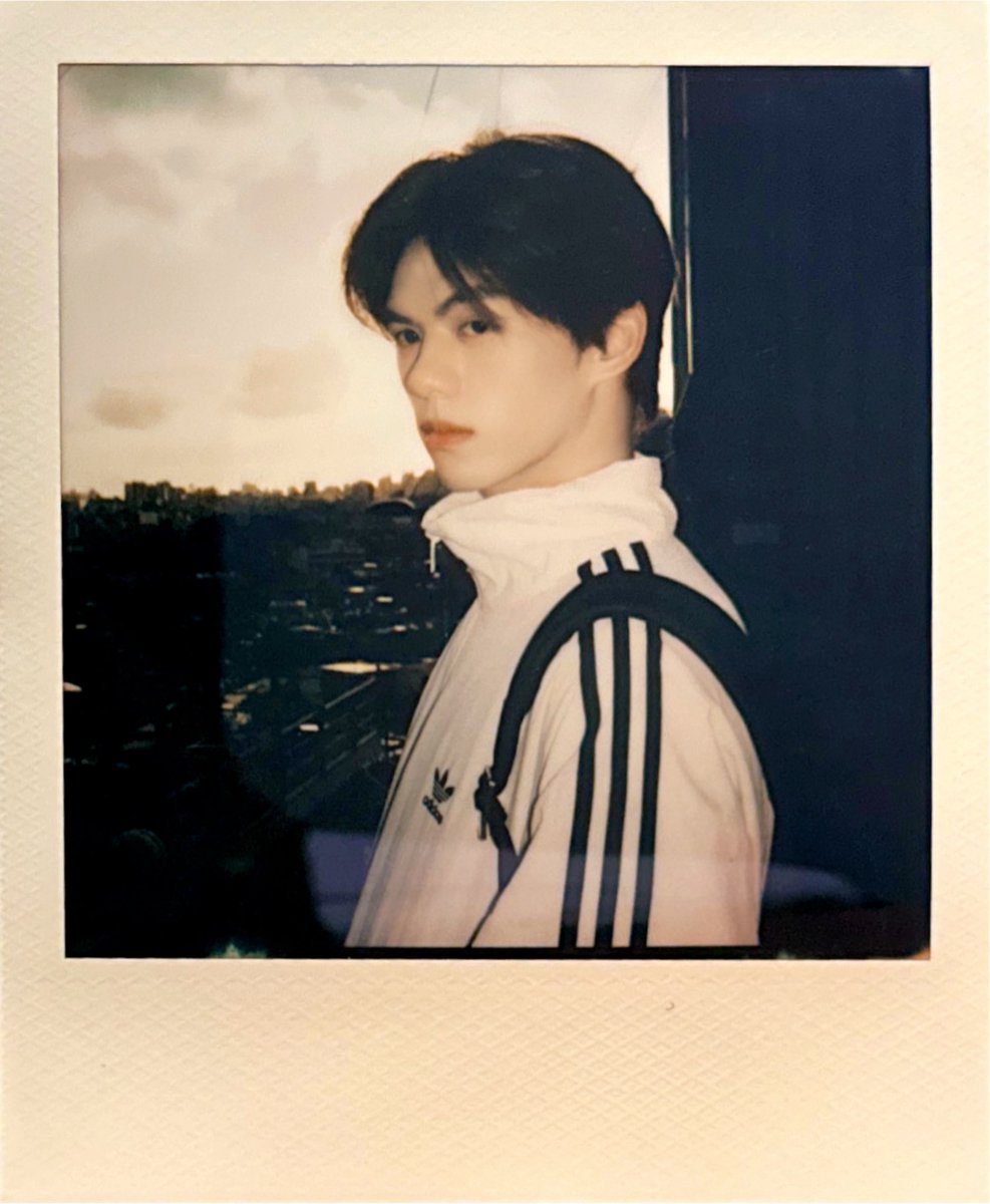 u_jay2002's tweet image. Dusk☀️

#weiyujie 
#Aside