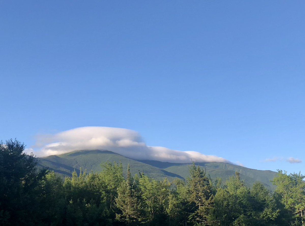 erinnh_123's tweet image. Good morning from the White Mountains where despite the fact that it is July 22nd it is currently 46 degrees 🙃