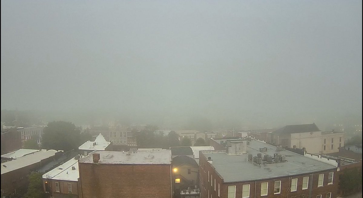 wxornotBG's tweet image. Dense fog has developed across a good portion of the region. Some areas experiencing very low visibility. Be aware on the morning commute. 🚗 🚙