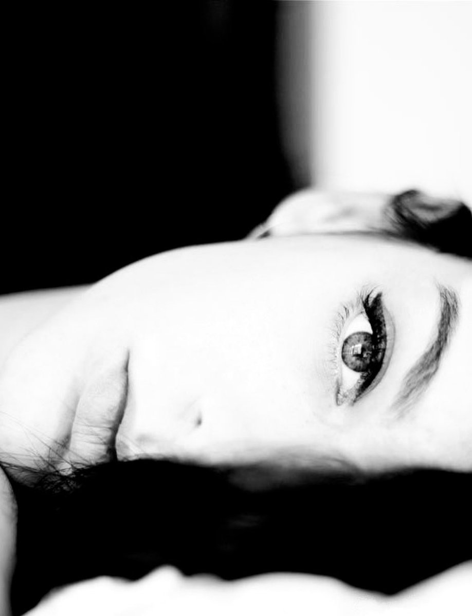 elenamente3's tweet image. 