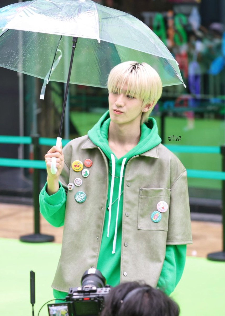 ꒰১🩷  22/07/25 🩷໒꒱ 

꒰ #JINWOOKkim <a href="/Jinwookkimjin/">Jinwook</a> ꒱

 =͟͟͞͞♡ พี่นายแบบสุดหล่อ 😘

#AISSIAMBUS
#BUSbecauseofyouishine
