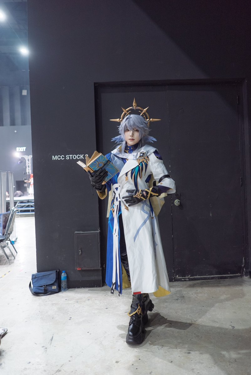 CosplaysNaT's tweet image. Honkai: Star Rail: Sunday
Cosplayer: 하운 HAWOON cos
Filmed at Kokoro 07
Full Video that I took at the event: youtu.be/nNtU-KgCyWs
#cosplay #cosplaygirl #kokoro #honkaistarrail #starrail #sunday #hoyoverse