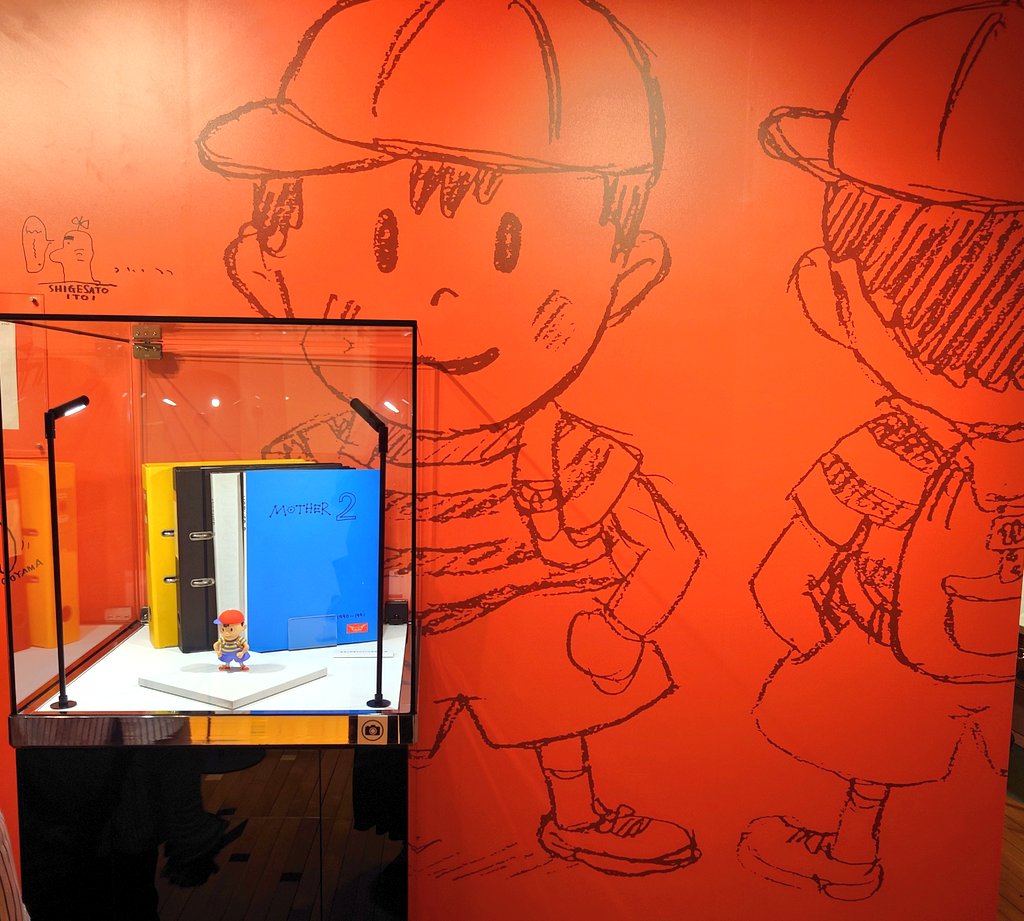 minaminononchi's tweet image. MOTHERイベント振り返り、8回目はMOTHER2のひみつ。展！ちょうど1年前の開催でした♪MOTHER2の知らなかったひみつがたくさんで興奮の展示✨本になっていつでも読めるのも嬉しいです😃粘土フィギュアも初お目見え！MOTHERのかたち。でもっとたくさんのフィギュアが見れる事が楽しみです😄