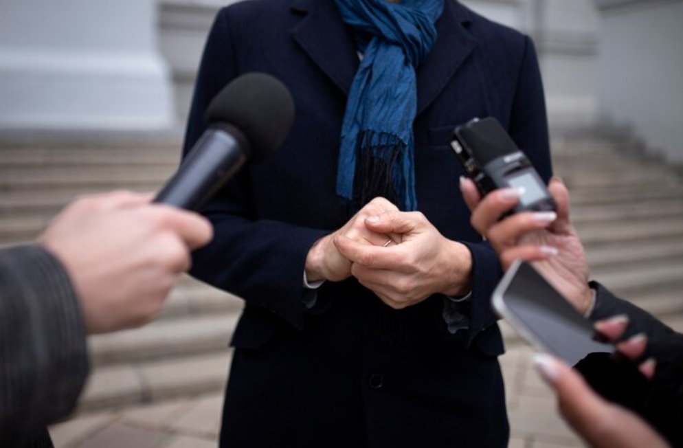 marianc90's tweet image. La Audiencia de Sevilla plantea una cuestión prejudicial al TJUE por las sentencias del Tribunal Constitucional en el caso ERE.... tlbgo.com/s/eu8h4kqgly
