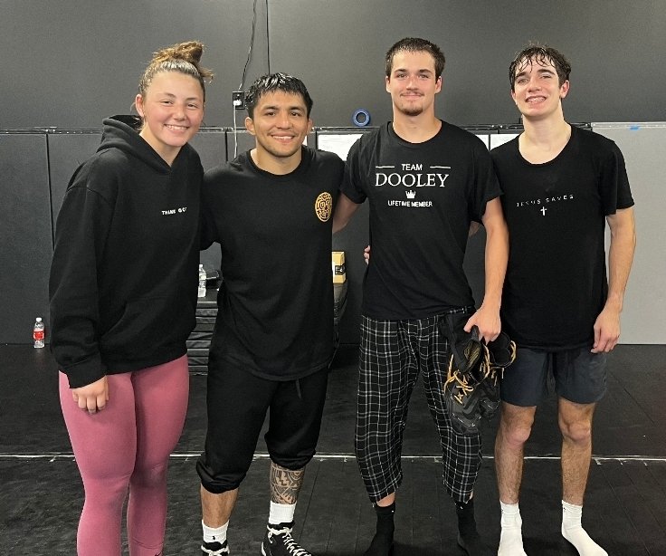 WASHMOWRESTLING's tweet image. Great opportunity this evening at Purler for these Blue Jays to get to work with a former Hawkeye!