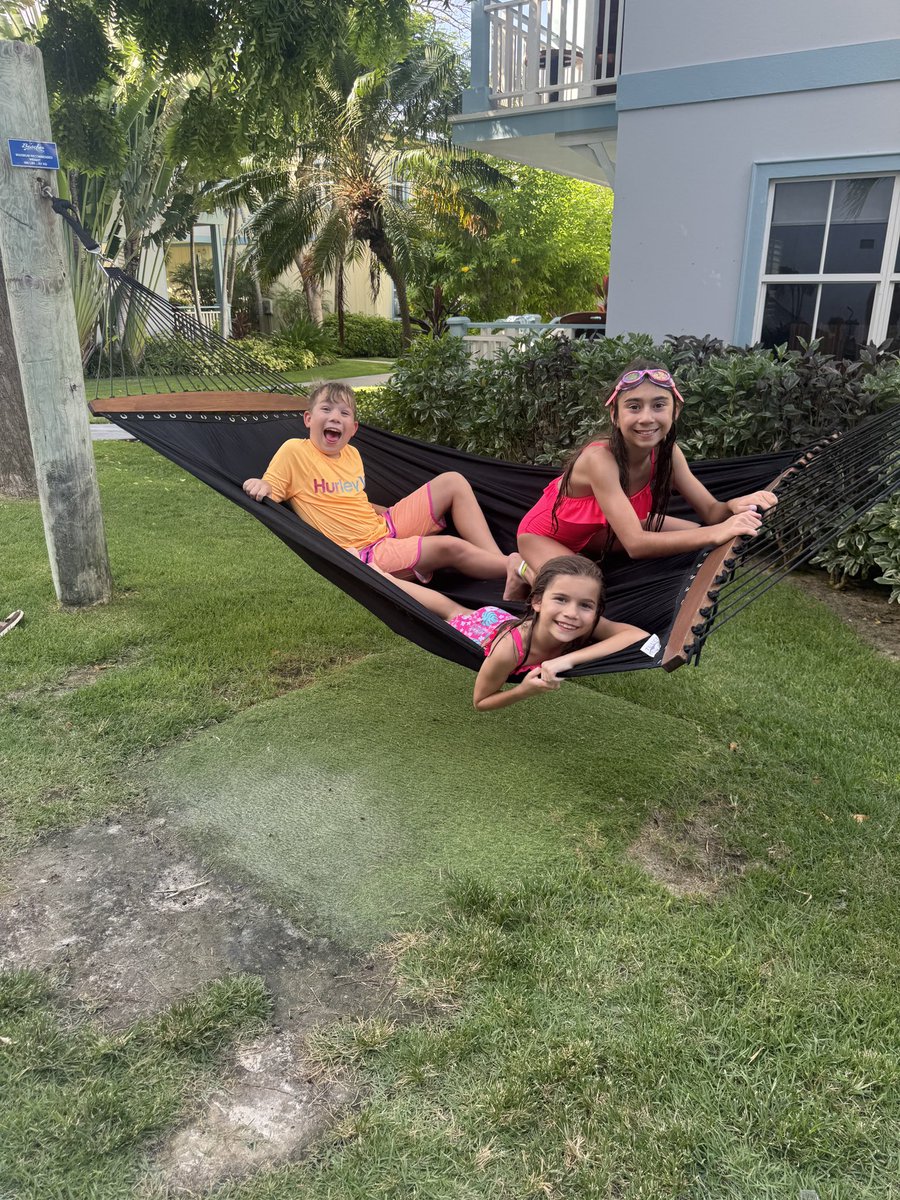 ted_rath's tweet image. As training camp begins I always enjoy reflecting on the amazing new memories we made as a family during the summer…
To experience new places TOGETHER is something that always seems to refresh us, being able to bring our kids along is such a blessing…
.
.
.
#tedwalk