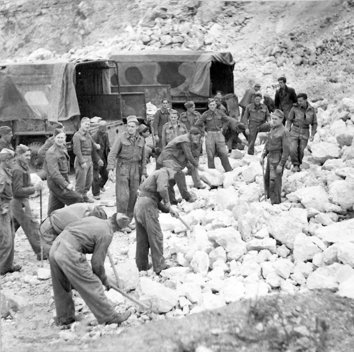 The Weymouth Sapper (@weymouthsapper) on Twitter photo Would anyone be able to offer any good links/books to research information on the RE Quarrying Companies, please? Both during the First and Second World Wars.
<a href="/REMuseum/">RE Museum</a> <a href="/RE_Hist_Society/">REHS</a> <a href="/almurray/">Al Murray 🇺🇦</a> <a href="/DrHelenFry/">Dr Helen Fry | WWII Historian</a> Would anyone be able to offer any good links/books to research information on the RE Quarrying Companies, please? Both during the First and Second World Wars.
<a href="/REMuseum/">RE Museum</a> <a href="/RE_Hist_Society/">REHS</a> <a href="/almurray/">Al Murray 🇺🇦</a> <a href="/DrHelenFry/">Dr Helen Fry | WWII Historian</a>