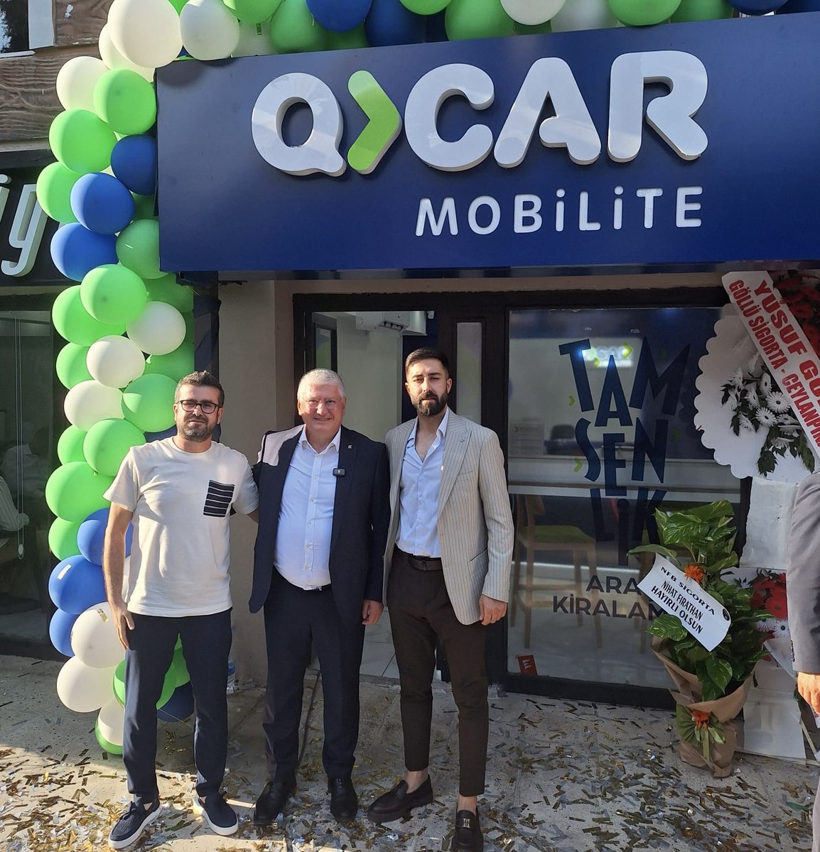 Şanlıurfa’da Bir İlk: QCAR Şubesi Açıldı!

Girişimci Ferhat Baran öncülüğünde Şanlıurfa’nın ilk QCAR şubesi hizmete açıldı.
Açılış törenine, QUICK ve CORPUS Sigorta yöneticileri ile birlikte;
Maher Holding Sigorta Grubu Başkanı, Türkiye Sigorta Birliği Başkan Yardımcısı ve