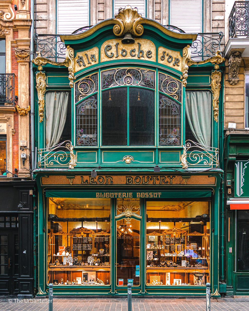 BiancoDavinci's tweet image. Art Nouveau storefronts of a jewelry shop βΓ la Cloche dβOrβ in Lille, France