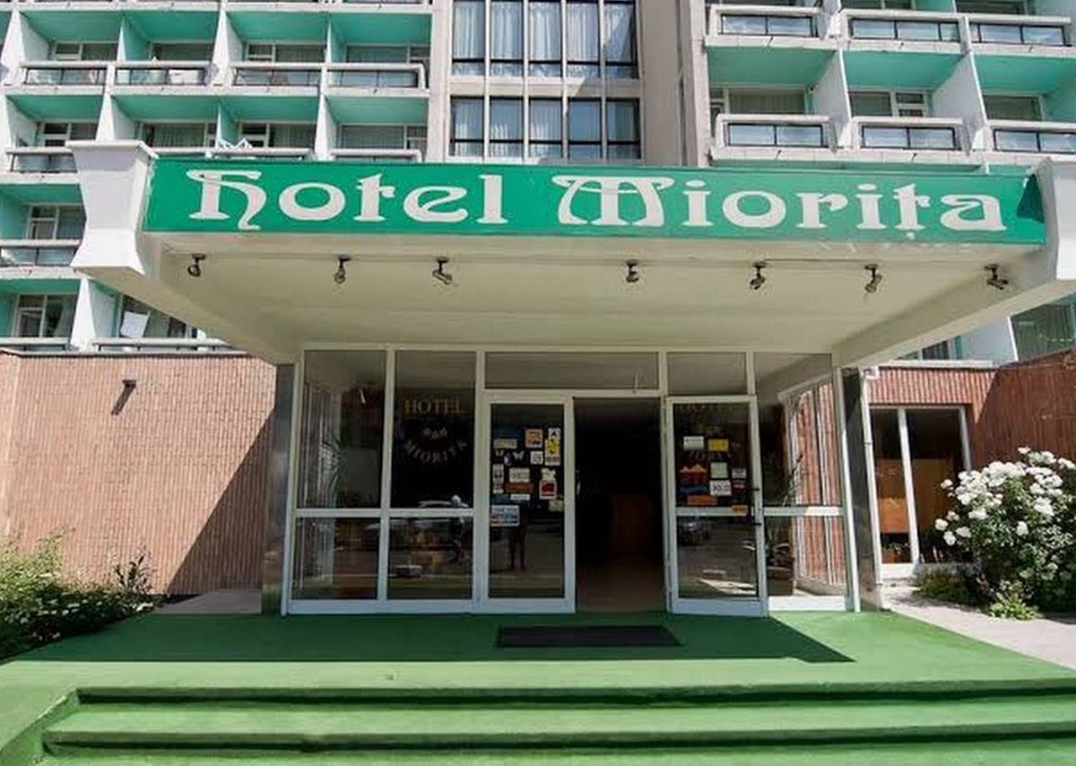 b00nikutzu's tweet photo. @TheLifeOfCora Seamana a Hotel Miorita din Neptun, de la noi :)) https://t.co/Y3dBoZrxIm