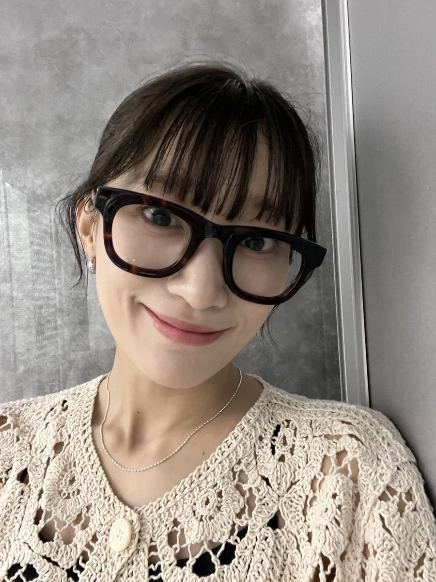 iRis_a_himi's tweet image. ネトサありがとうございましたー!
みんなもツアーお疲れ様!
ほんとに三十路を過ぎて
疲労が全然回復しなくて困ってます
どなたかいい方法教えてください…
睡眠とサプリメント以外で笑笑
みんなはマジ見て円盤チェケラして
いっぱい思い出浸ってくれい💗