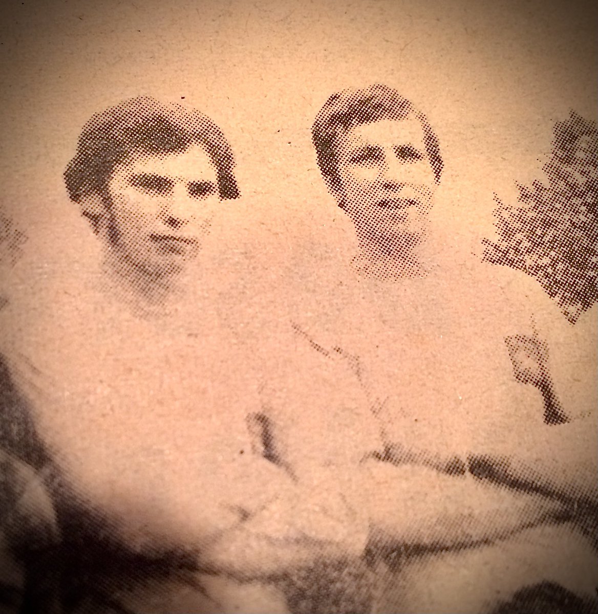 PeterMooreUSA's tweet image. Saddened to hear of the passing of Joey Jones…a true warrior on the pitch and a wonderful teammate. I had the privilege of playing alongside him on several occasions. He wore the shirts of @Wrexham_AFC and @LFC LFC with pride and passion. Rest in peace, Joey. You’ll never walk…